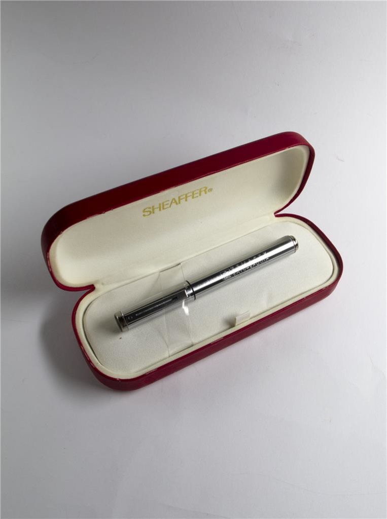 Temasek Polytechnic corporate gift : Sheaffer pen