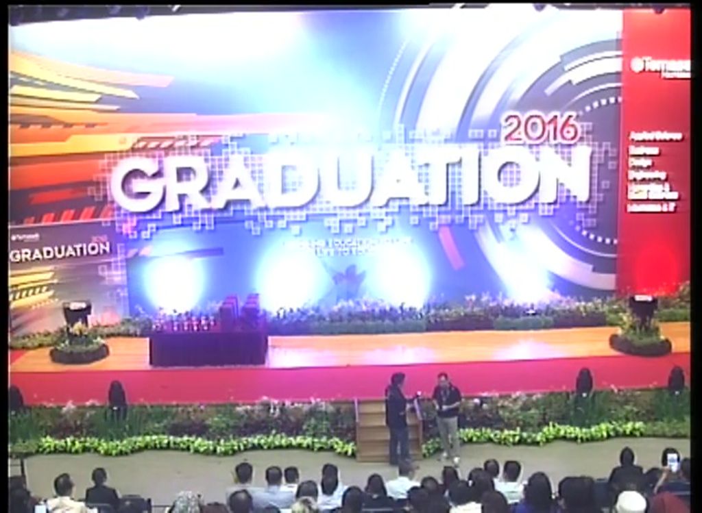 <em>Graduation Ceremony</em> 2016: Day 4, Session 9, School of Engineering