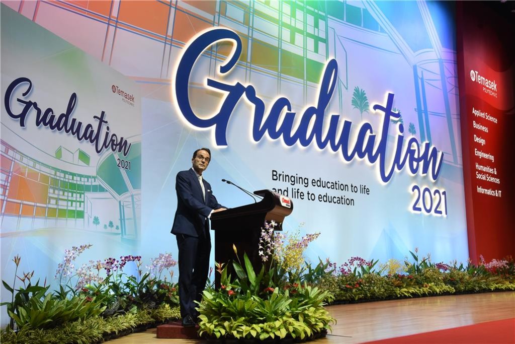 <em>Graduation</em> ceremony 2021, day 5 session 24, School of Business