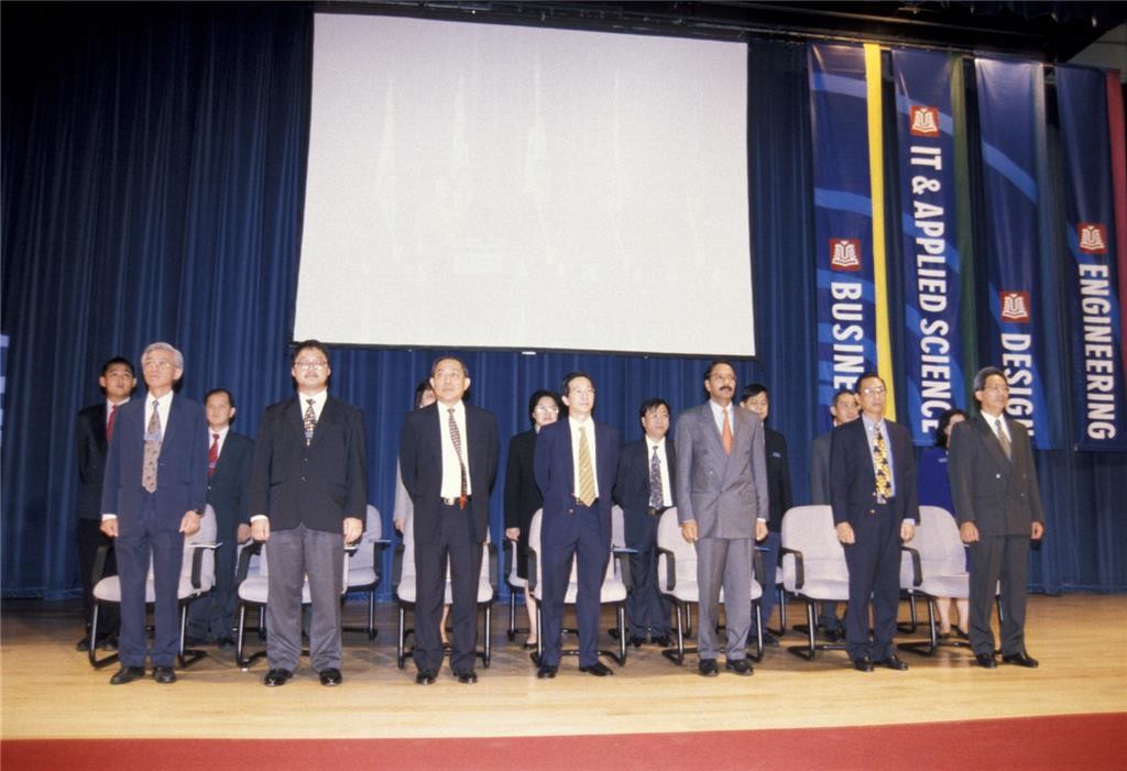 <em>Graduation</em> ceremony 1997